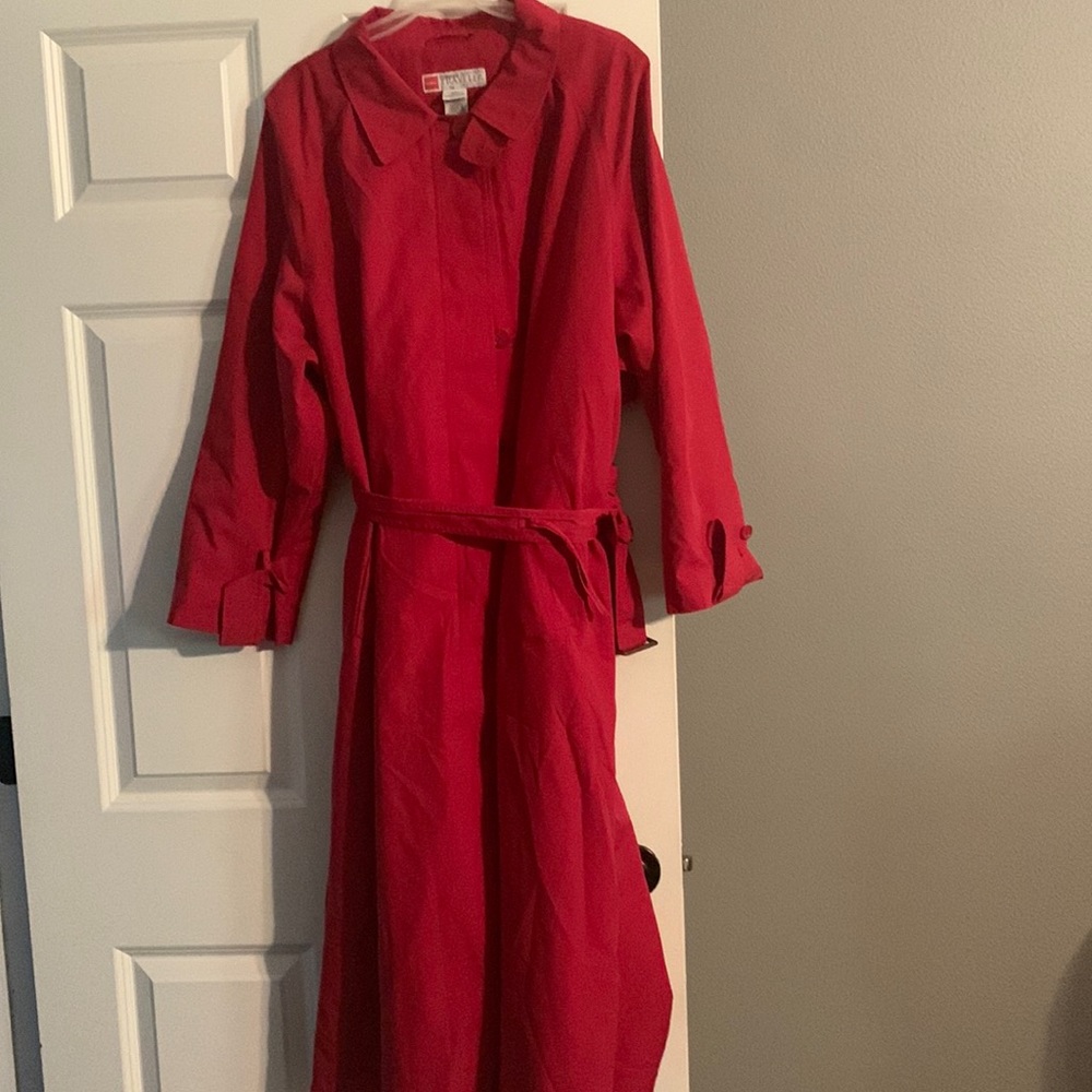 L L Bean Traveler XL Red all weather trench coat